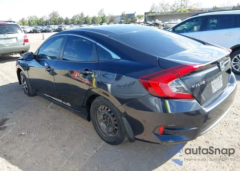 2018 Honda Civic Lx z USA, uszkodzony, nr VIN 2HGFC2F56JH578070